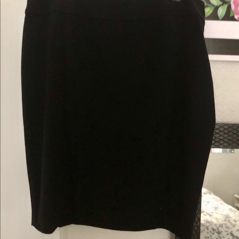 Women’s black pencil skirt